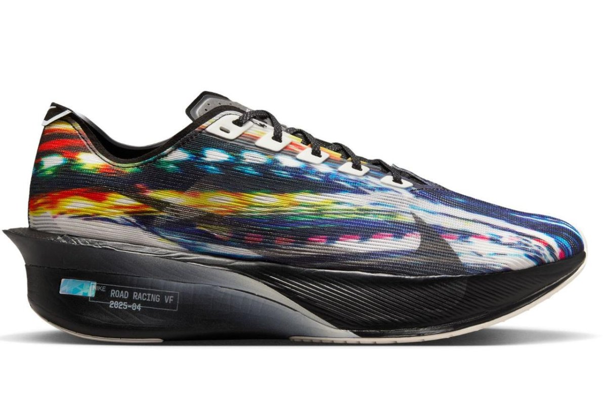 NIKE VAPORFLY 4