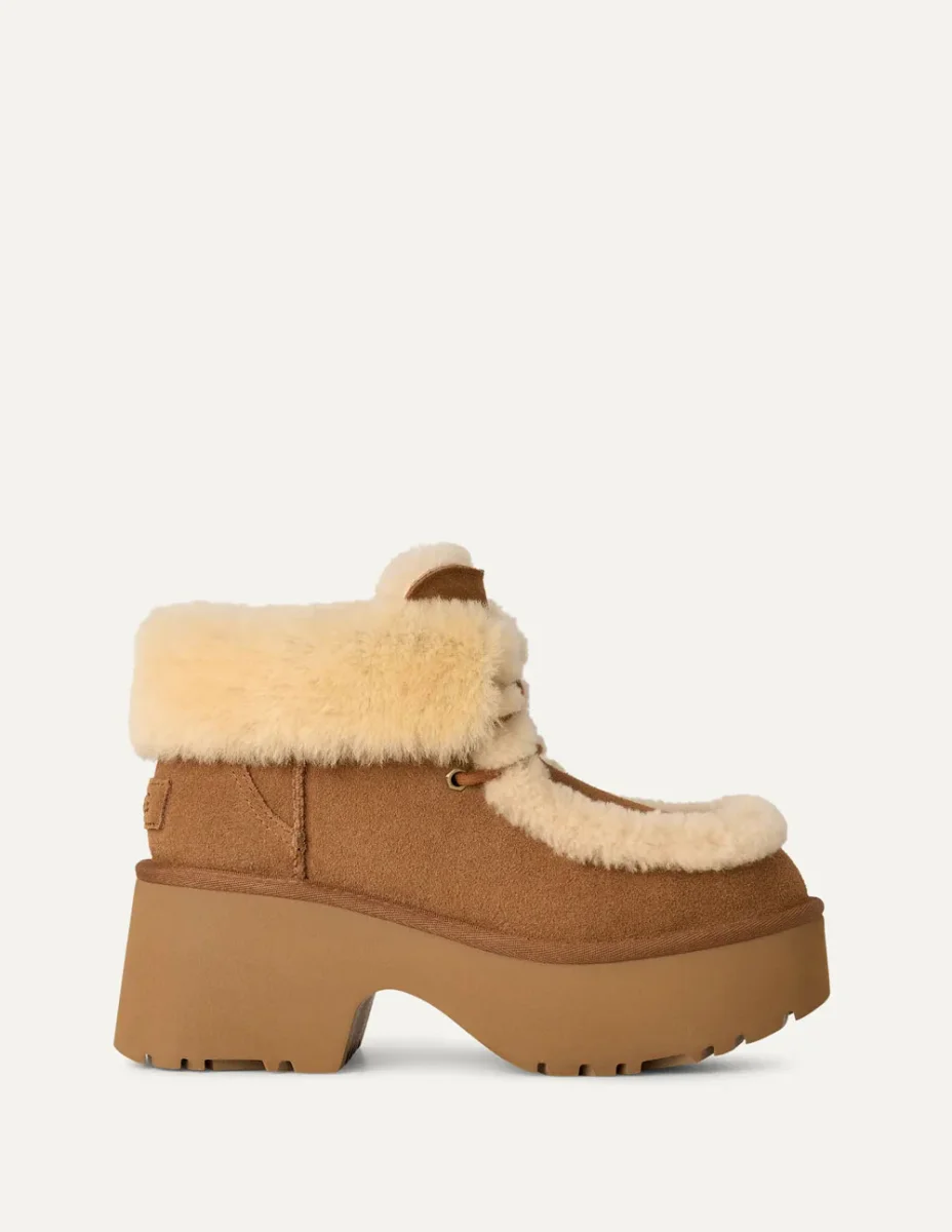 Botas UGG Classic Emee con Cordones Marrones Mujer - Imagen 2