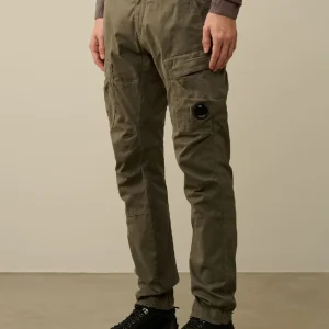 Pantalón C.P. Company Stretch Sateen Ergonomic Lens Verde Hombre