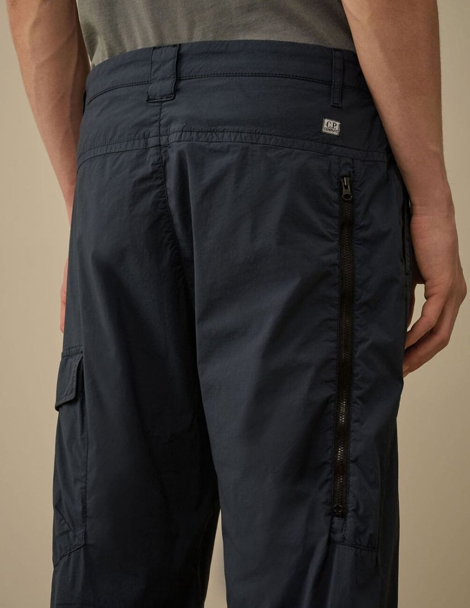 Pantalón C.P. Company 50 Fili Strech Zip Loose Azul Hombre - Imagen 6