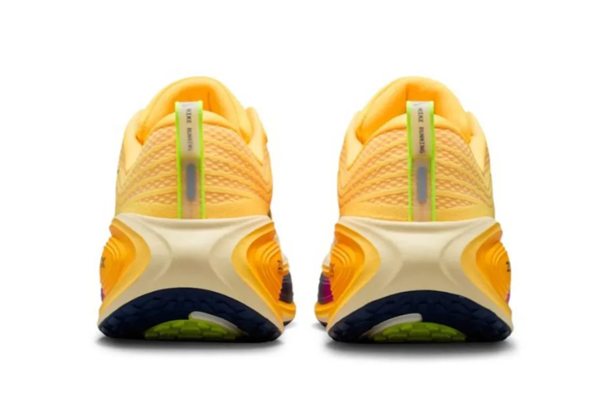 NIKE VOMERO PLUS - Imagen 8