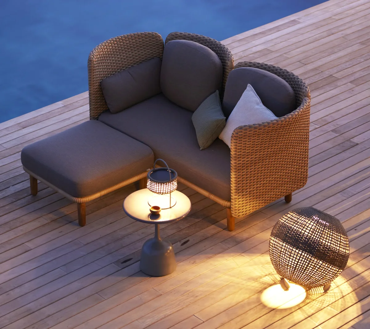 Arch descansabrazo/respaldo bajo - Imagen 9