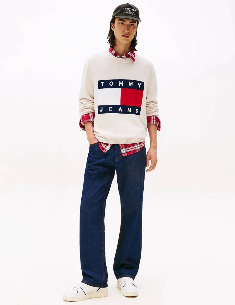 Jersey Tommy Jeans Logo Patch Beige Hombre - Imagen 5