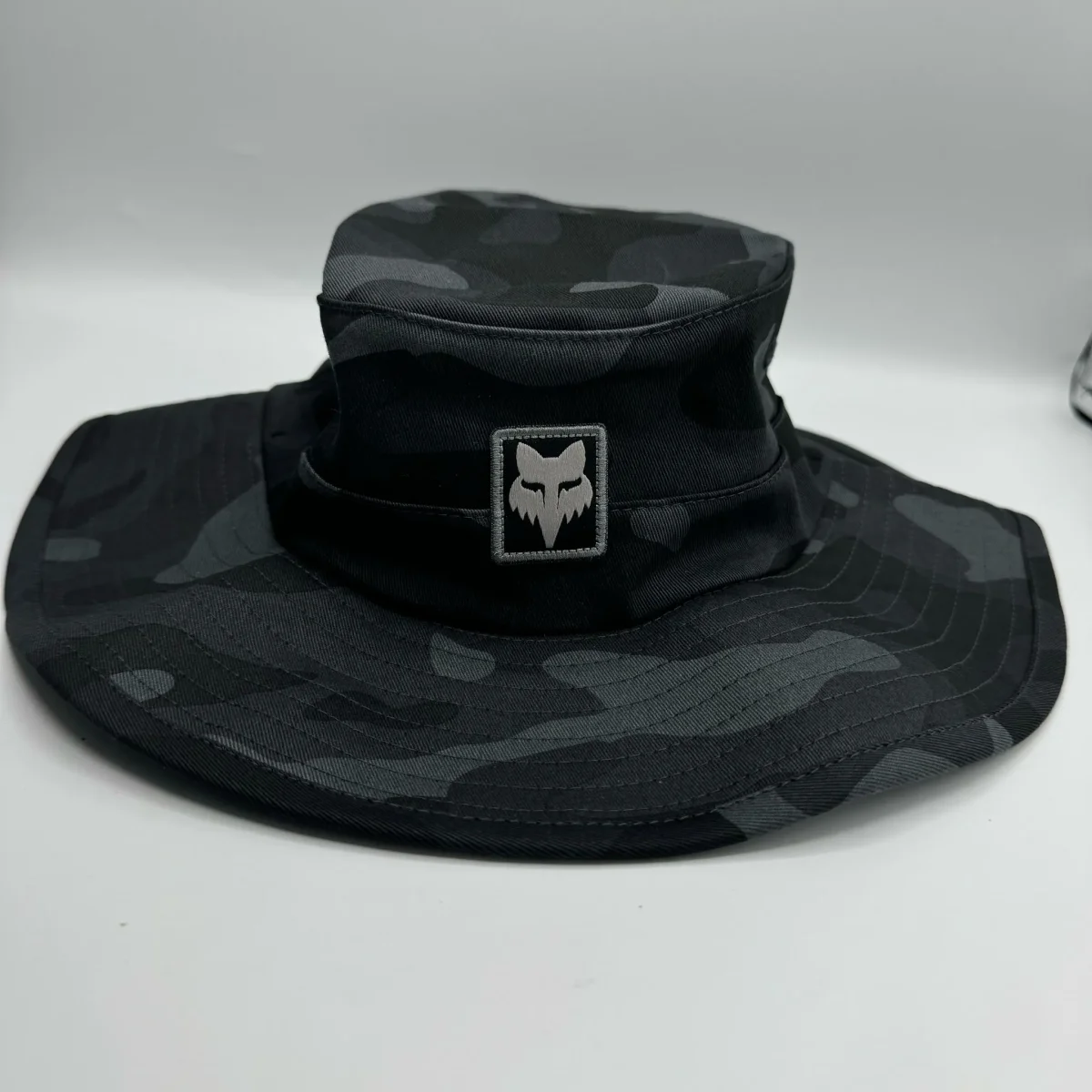 Gorro Para el Sol Fox Negro