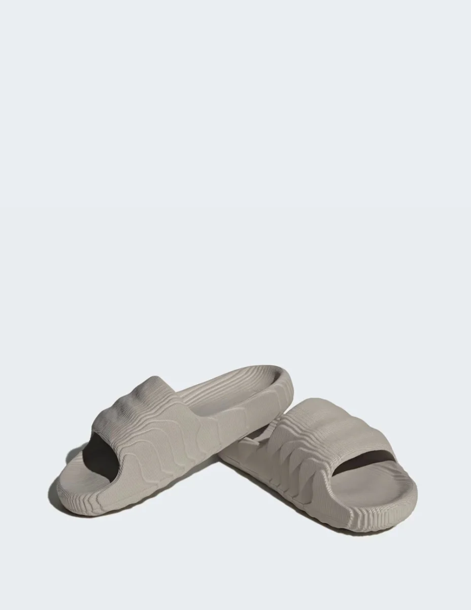 adidas Island Club Adilette 22 Slides Beiges Unisex - Imagen 4