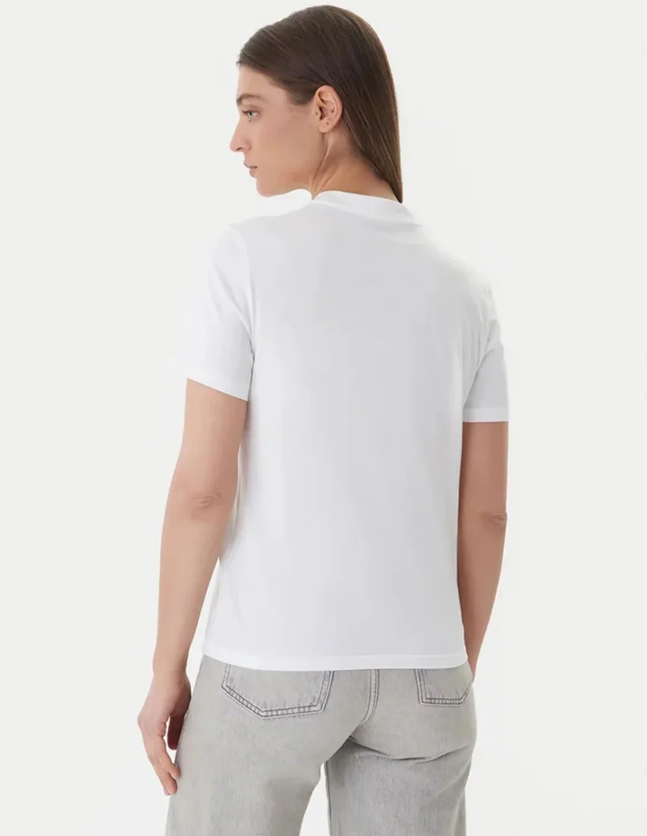 Camiseta Calvin Klein Jeans con Logo Blanca Mujer - Imagen 3
