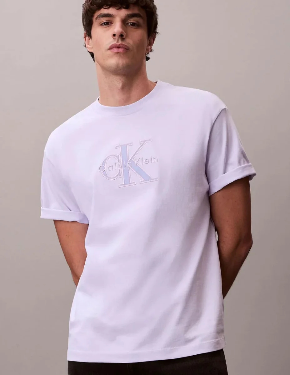 Camiseta Calvin Klein Jeans con Logo Morada Hombre - Imagen 5