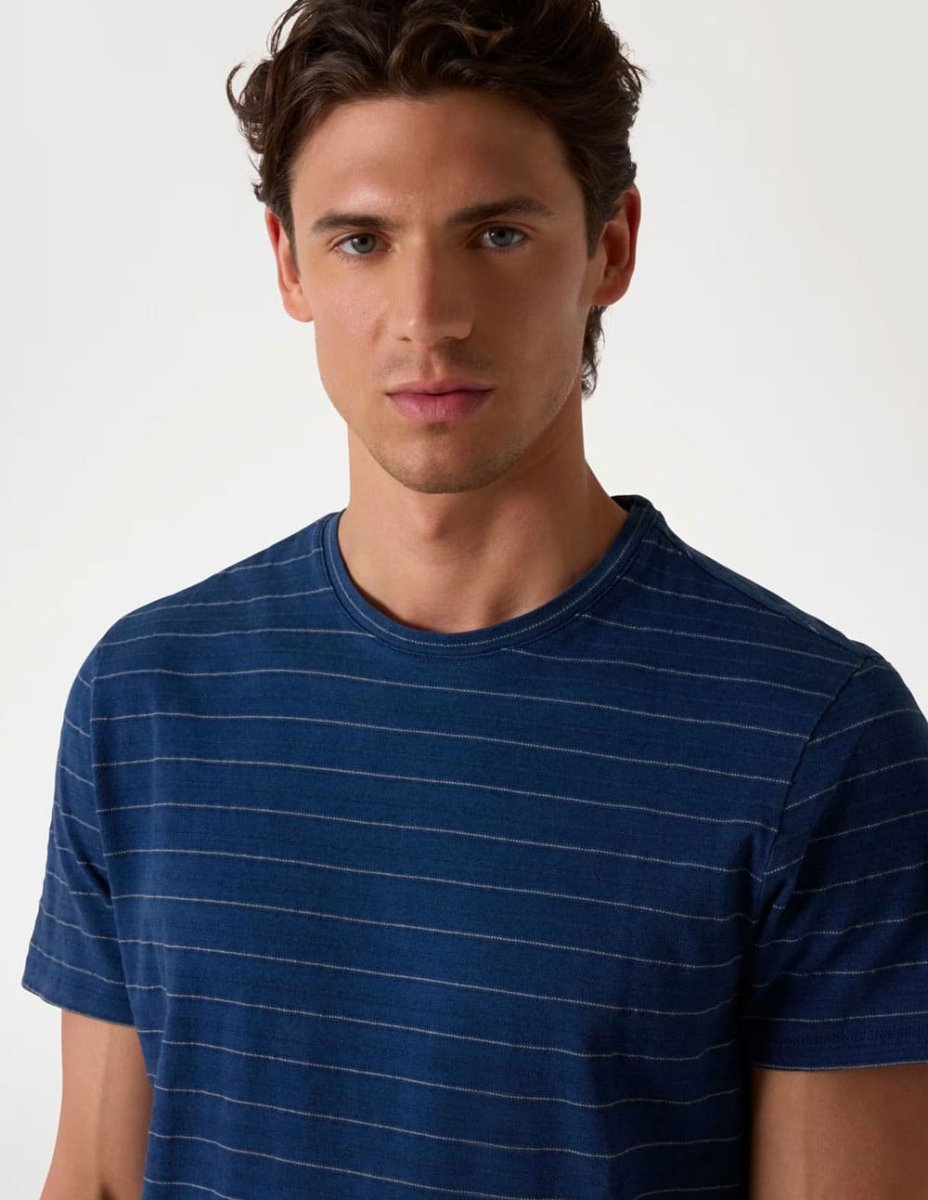 Camiseta GUESS de Rayas Azul Hombre - Imagen 3