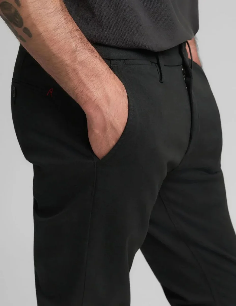 Pantalón Replay Zumar Negro Hombre - Imagen 5