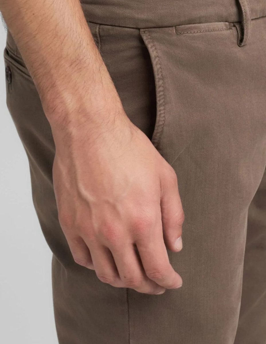 Pantalón Replay Zumar Marrón Hombre - Imagen 5